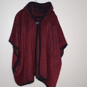 Alpaca Hooded Drapy Cape Coat Poncho Burgundy Maroon Winterbourne Ecuador